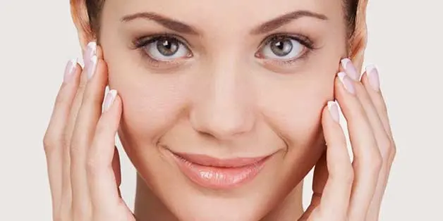 بهترین روتین مراقبت از پوست خشک