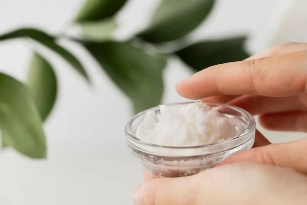 کرم نیاسینامید: راز پوست درخشان و جوانتر شما