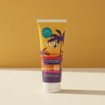 کرم ضد آفتاب SPF50+ فیتو کازمتیک حاوی هیالورونیک اسید حجم 75 میلی لیتر
