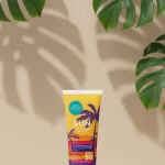 کرم ضد آفتاب SPF50+ فیتو کازمتیک حاوی هیالورونیک اسید حجم 75 میلی لیتر